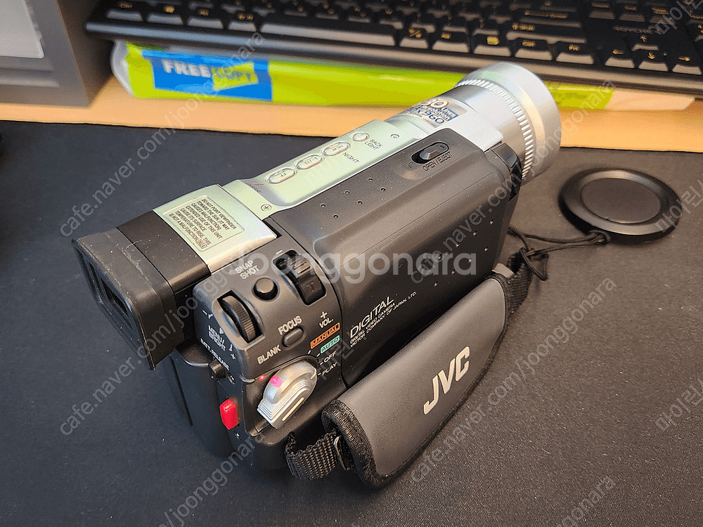 [가격 내림] JVC 캠코더 GR-DVL725U 팝니다...--1