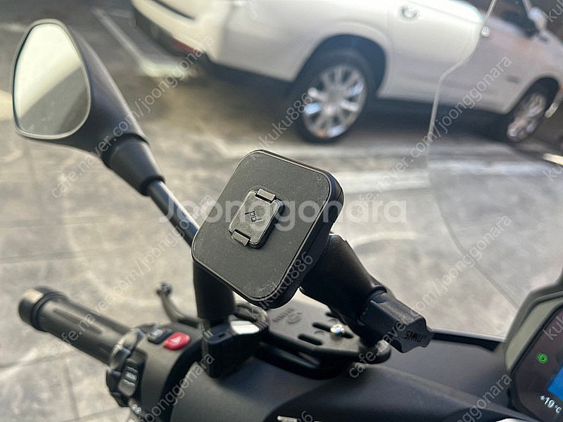 신차급 bmw c400gt 헬멧2개 일괄--6