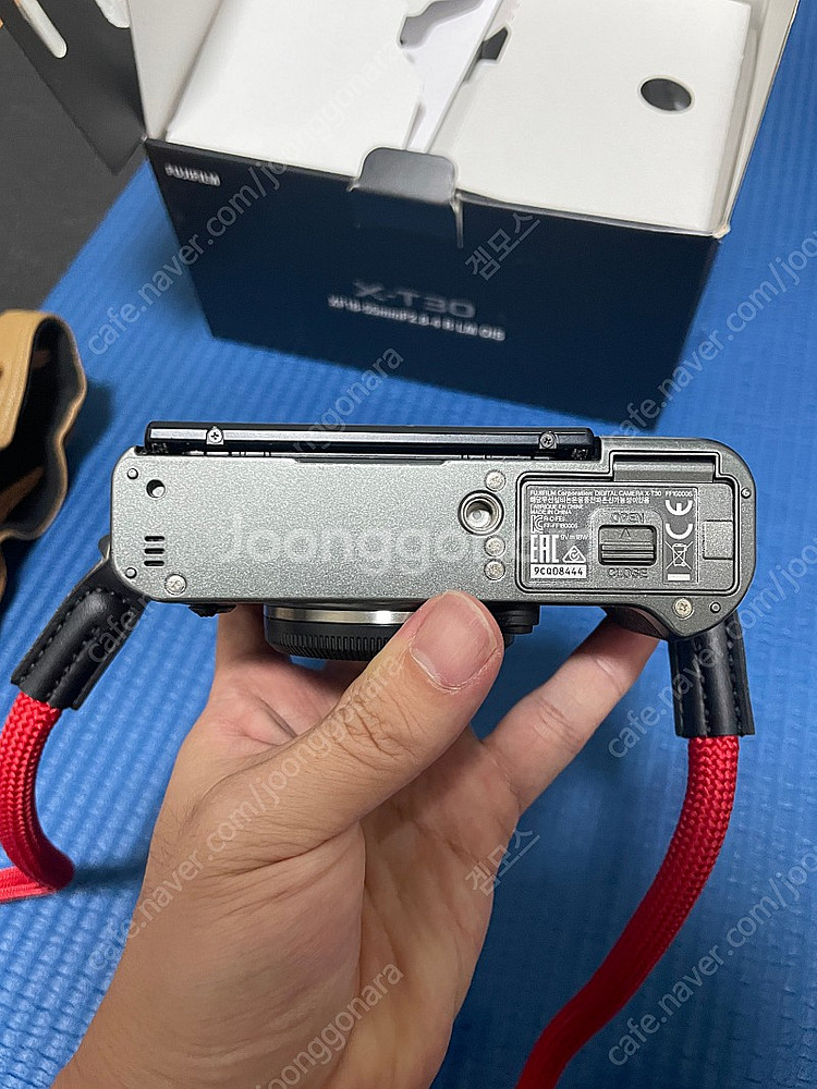 후지필름 x-t30 xf18-55렌즈킷 팝니다--4