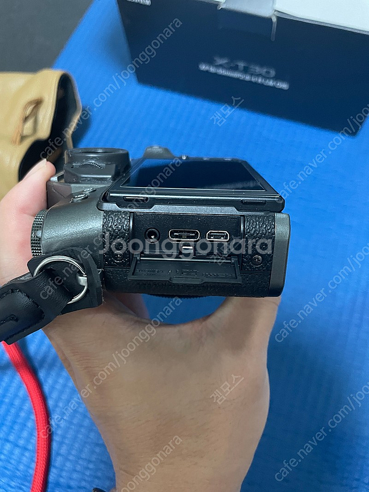 후지필름 x-t30 xf18-55렌즈킷 팝니다--7