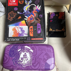 닌텐도 스위치 OLED 포켓몬스터 바이올렛,스칼렛 에디션과 페르소나 로얄 일괄 판매 합니다