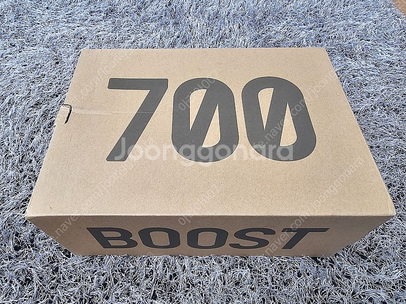 아디다스 이지부스트 700 MNVN 틴트 지오드 아코탭...--3