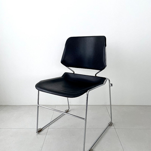 Matrix Chair 메트릭스크루거 의자