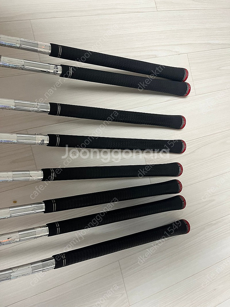 브리지스톤v300 8세대 8아이언판매합니다--3