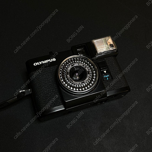 올림푸스 PEN EF 하프 필름카메라 판매합니다.