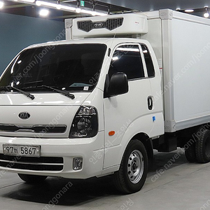 기아 봉고3 슈퍼캡 CRDI 1톤 냉동탑차 / 디젤 흰색 수동 / 2013년식 / 650만원