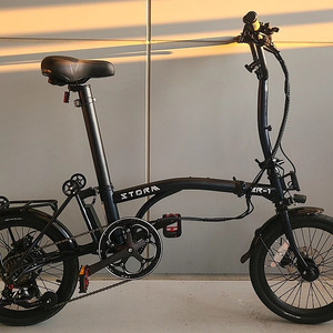 스톰BR 브롬톤 스타일 트라이폴드 3단 접이식 전기자전거 팝니다.