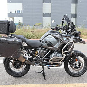 BMW GS1250A 어드방 22년(10,000KM대) 트리플블랙 풀튜닝 아크라 티탄풀배기(매니풀 구변O) 팔아봅니다.