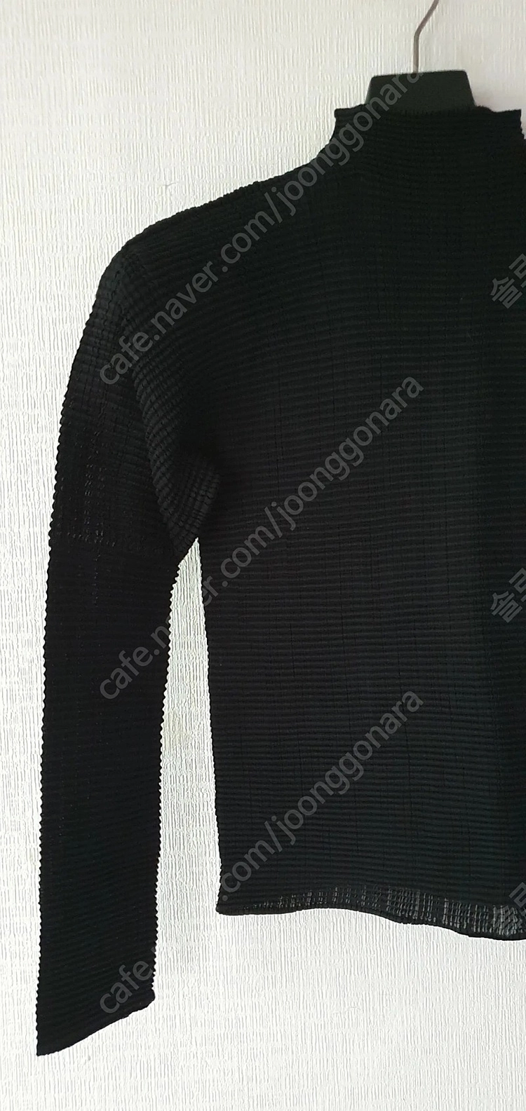 정품 이세이미야케 플리츠플리즈 ISSEYMIYAKE 블랙하이넥&일제롱스커트(안입음) 이미지
