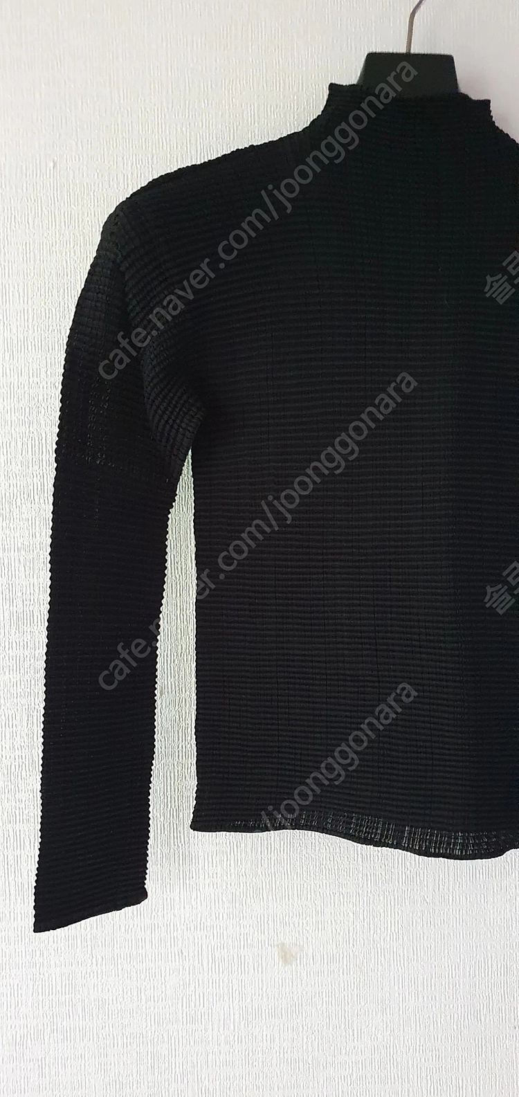 정품 이세이미야케 플리츠플리즈 ISSEYMIYAKE 블랙하이넥&일제롱스커트(안입음) 이미지