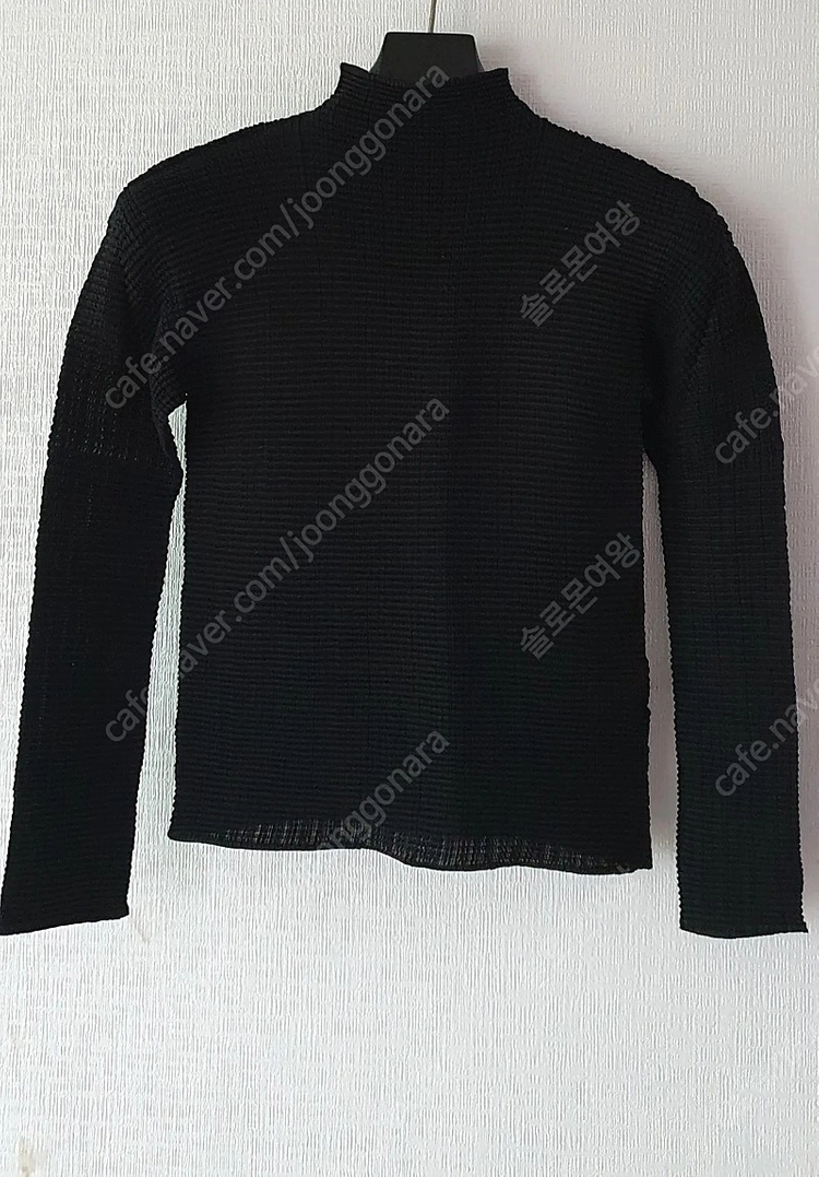 정품 이세이미야케 플리츠플리즈 ISSEYMIYAKE 블랙하이넥&일제롱스커트(안입음) 이미지