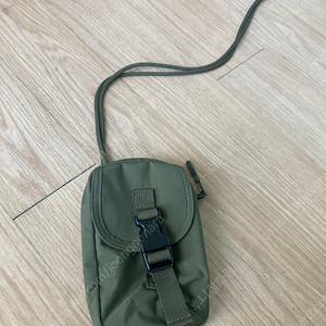 유니클로 미니백