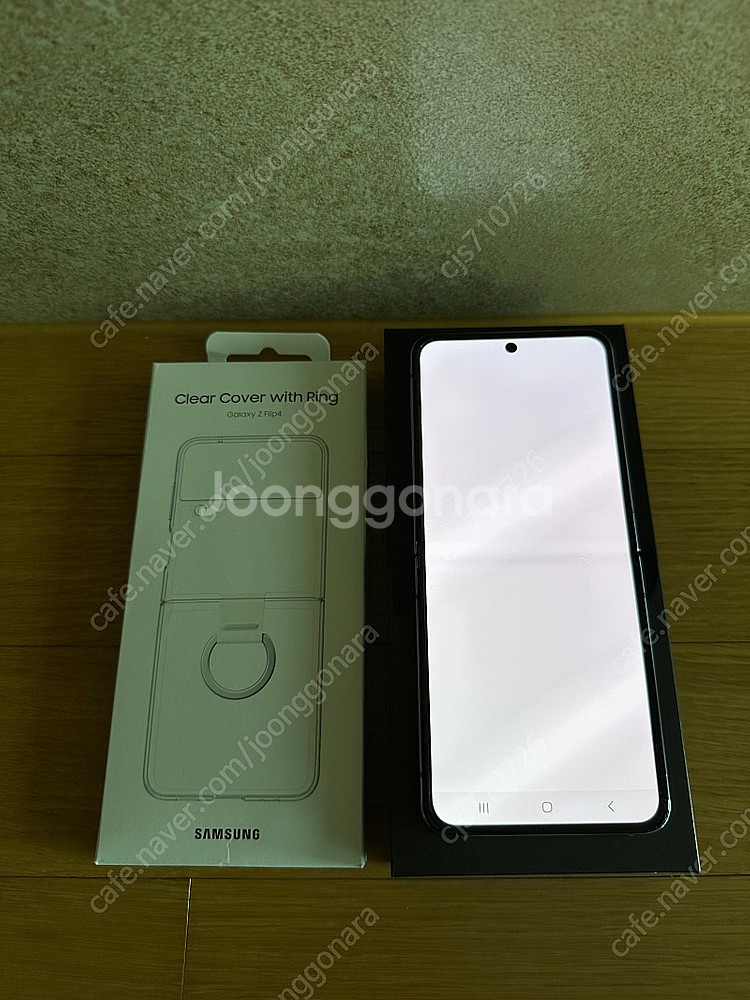 갤럭시 Z 플립4 256GB (삼케플 포함) 판매합니다--7