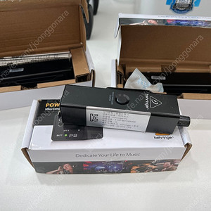 베링거p2 , 루먼텍 sdi to hdmi 컨버터, 베링거 di-100, 젠하이저 me-4 라발리엘 마이크 팝니다.