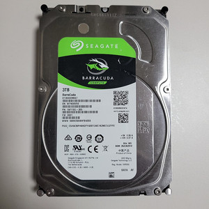 씨게이트 3TB 바라쿠다 HDD 팝니다. 택포 4만
