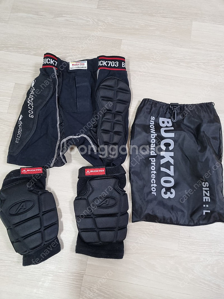 BUCK703 스노우보드 스키 보호대 L사이즈 - 5천원--0
