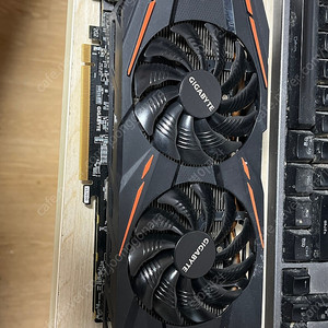 고장난 기가바이트 RX580 구합니다