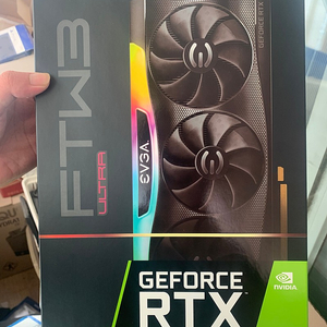 에브가 rtx 3090 ftw3 24gb 그래픽 팝니다.