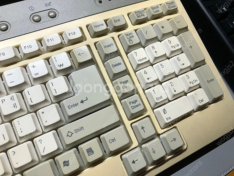 Samsung keyboard K652VL 삼성--1