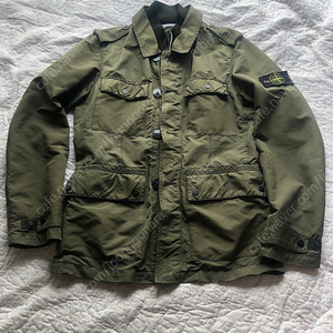 스톤아일랜드 David-TC 야상 자켓 95 사이즈 판매합니다.