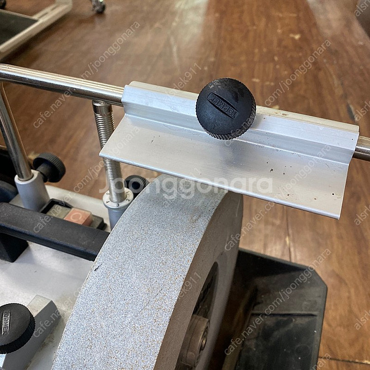 토멕 T-8 , TORMEK - T8 습식 그라인더 팝니다.(지그없습니다.) 연마기.--4