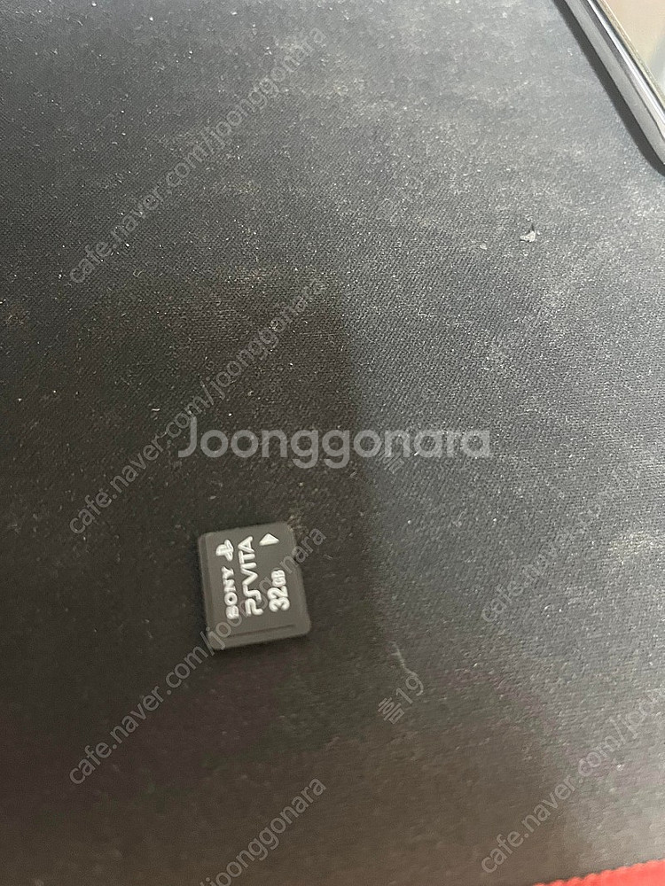 PS VITA 2005 + 32G 메모리(가격인하)--3