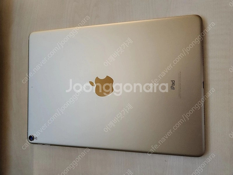 아이패드프로 2세대 10.5인치 + 애플페슬 + 애플스마트키보드--4