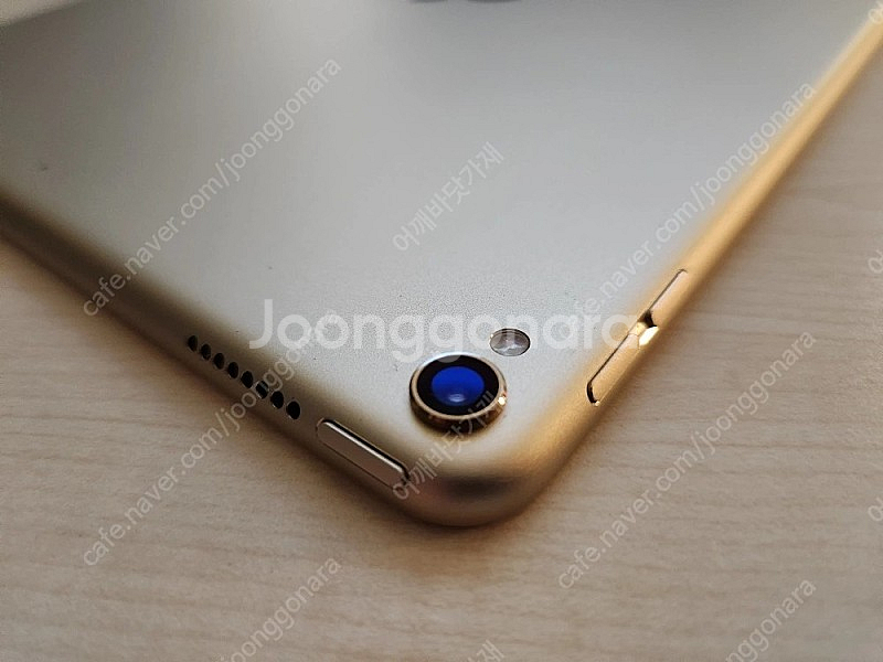 아이패드프로 2세대 10.5인치 + 애플페슬 + 애플스마트키보드--6