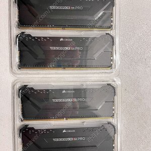 커세어 벤젠스 RGB Pro BLACK DDR4 3600 풀뱅 32GB (8gx4개)