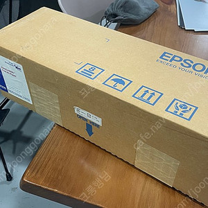 Epson Ultrasmooth Fine Art Paper 17IN By 50FT Roll S041856 엡손 울트라 스무스 파인 아트 페이퍼 17인치 롤페이퍼