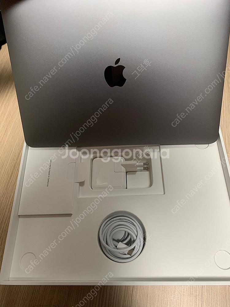 맥북에어 M1 / 16Gb / 256Gb / 사이클24--3
