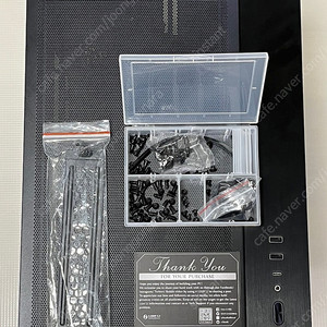 리안리 PC-O11 에어 미니 블랙 색상 컴퓨터 케이스 판매