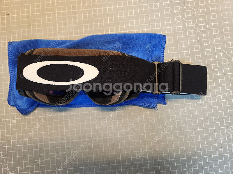 오클리 라인마이너 XL 프리즘 하이 핑크--2