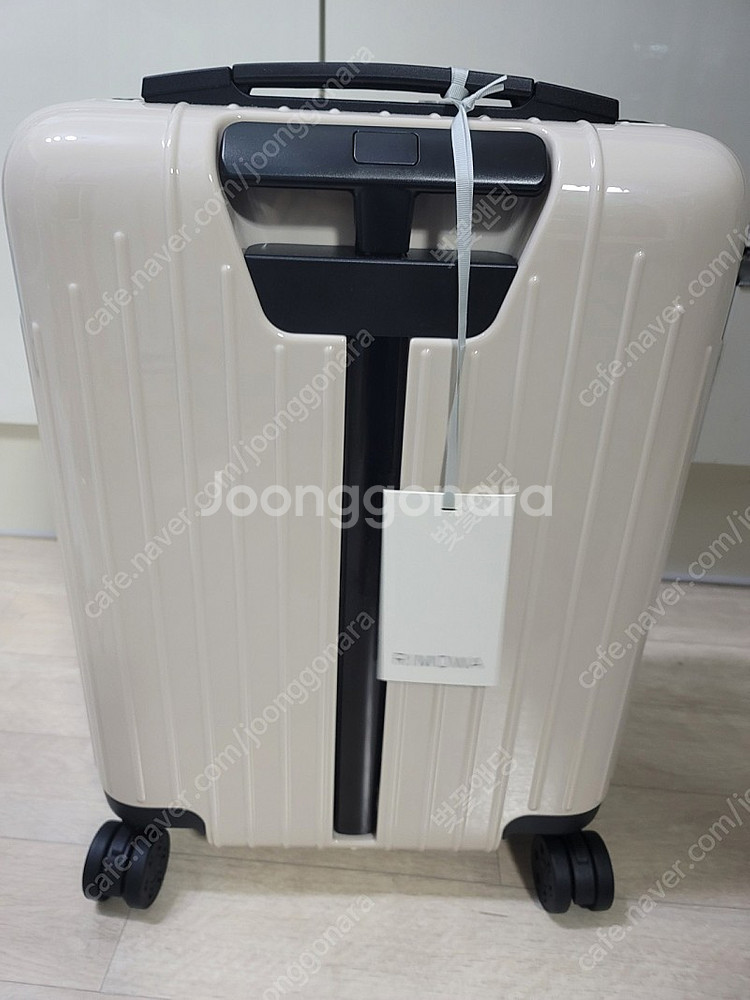 리모와 ESSENTIAL LITE CAVIN U--2