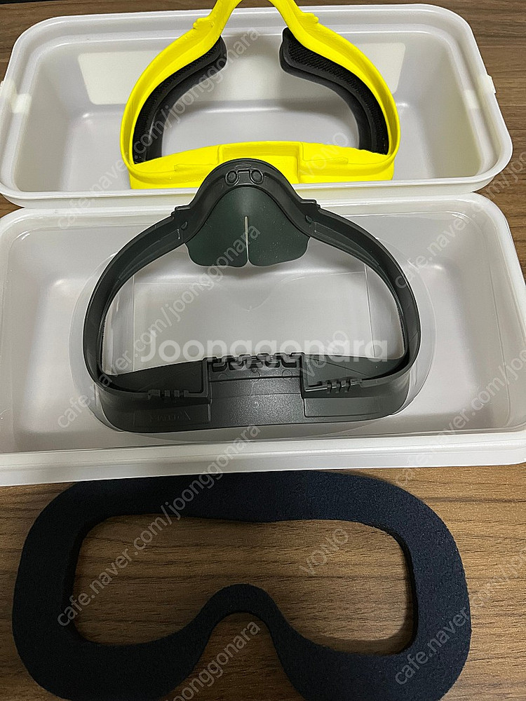 오큘러스 퀘스트2 64G 액세서리포함--5