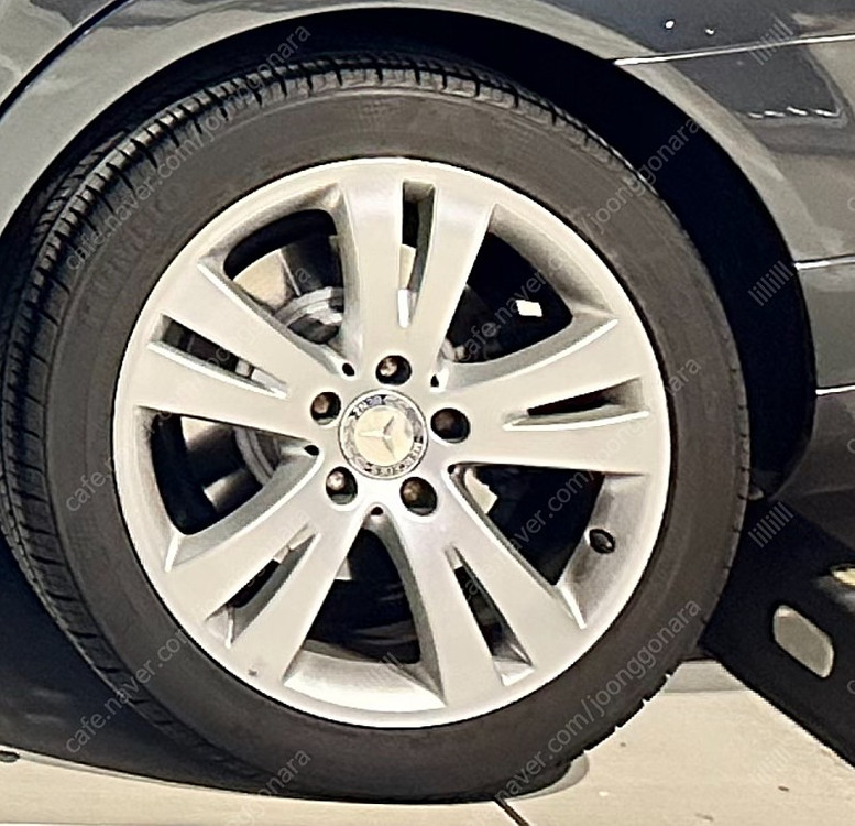 벤츠 w204 17인치 휠타이어 판매 이미지