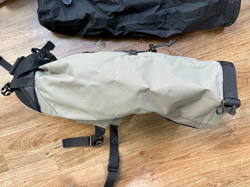 토픽 백로더 안장가방--1