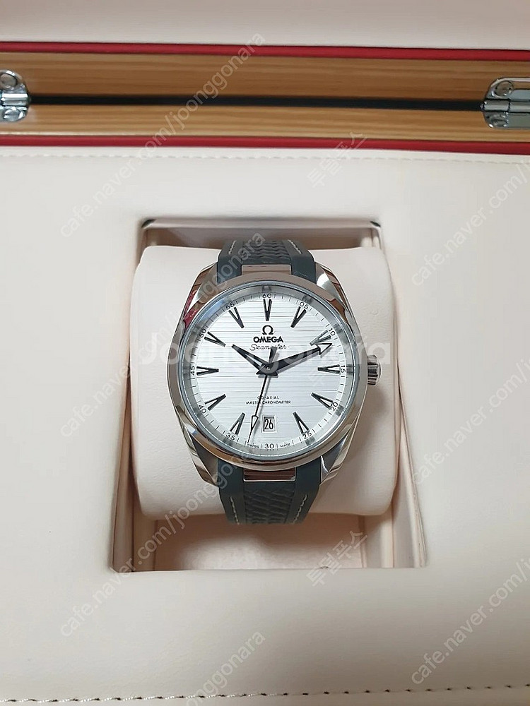 오메가 아쿠아테라 38미리 흰판 (23년 6월말) 판매--2