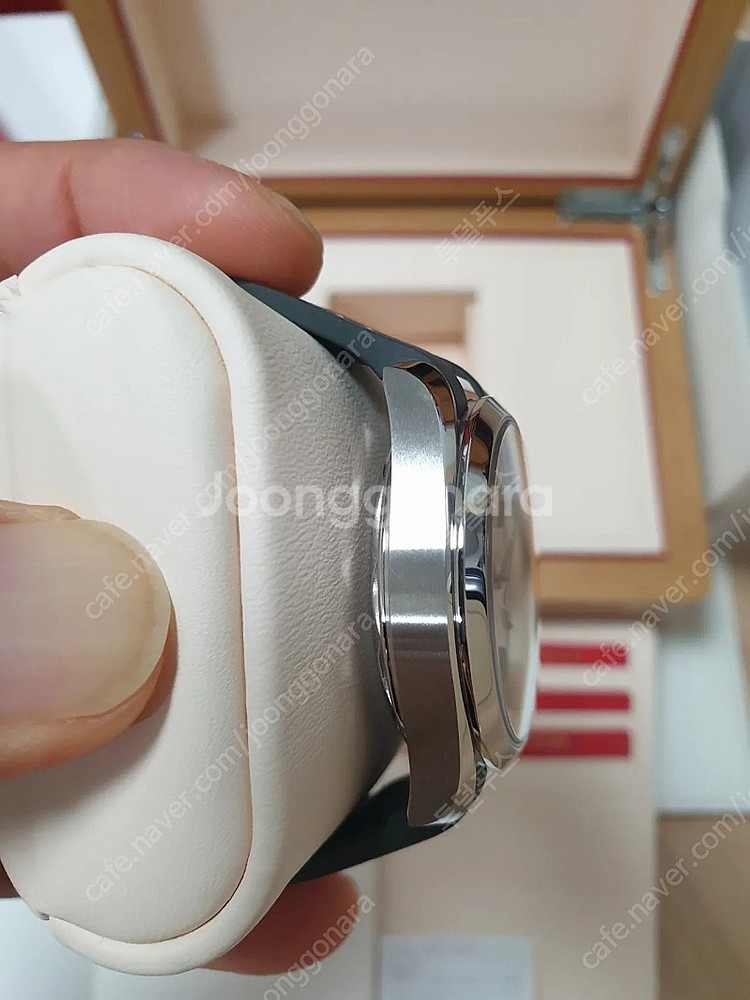 오메가 아쿠아테라 38미리 흰판 (23년 6월말) 판매--5