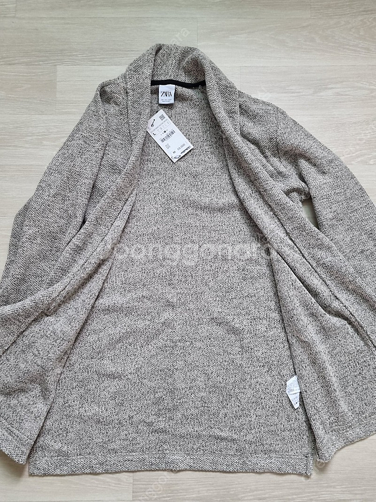 자라 니트 가디건 L사이즈 새상품 - 1만원--1