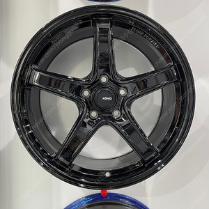 KONIG 코닉 네오폼 글로스블랙 18인치 벨로스터 N JS K3GT 휠