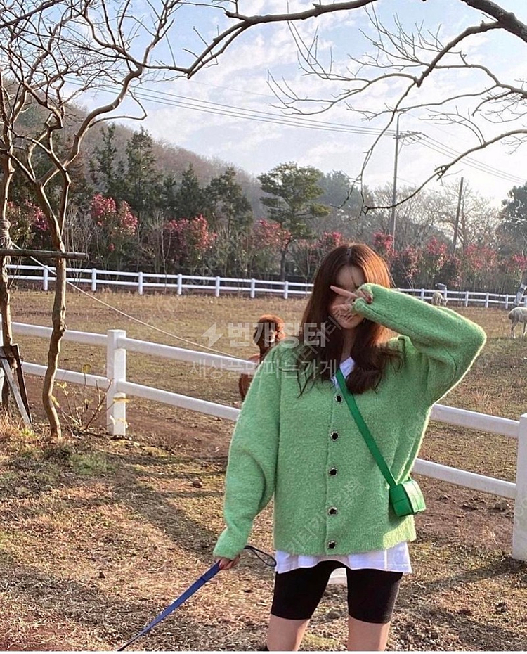 러브미우 애플가디건(새상품)--3