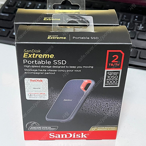 샌디스크 익스트림 포터블 SSD E61 2TB 미개봉 새상품 팝니다
