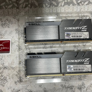 g skill 지스킬 트라이던트z rgb ddr4 16기가 세트 택포 5만 팝니다. 목포 직거래