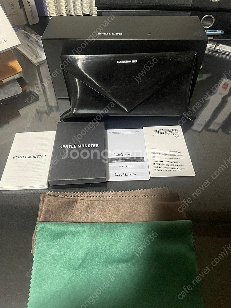 젠틀몬스터 로티01 판매 합니다.--0