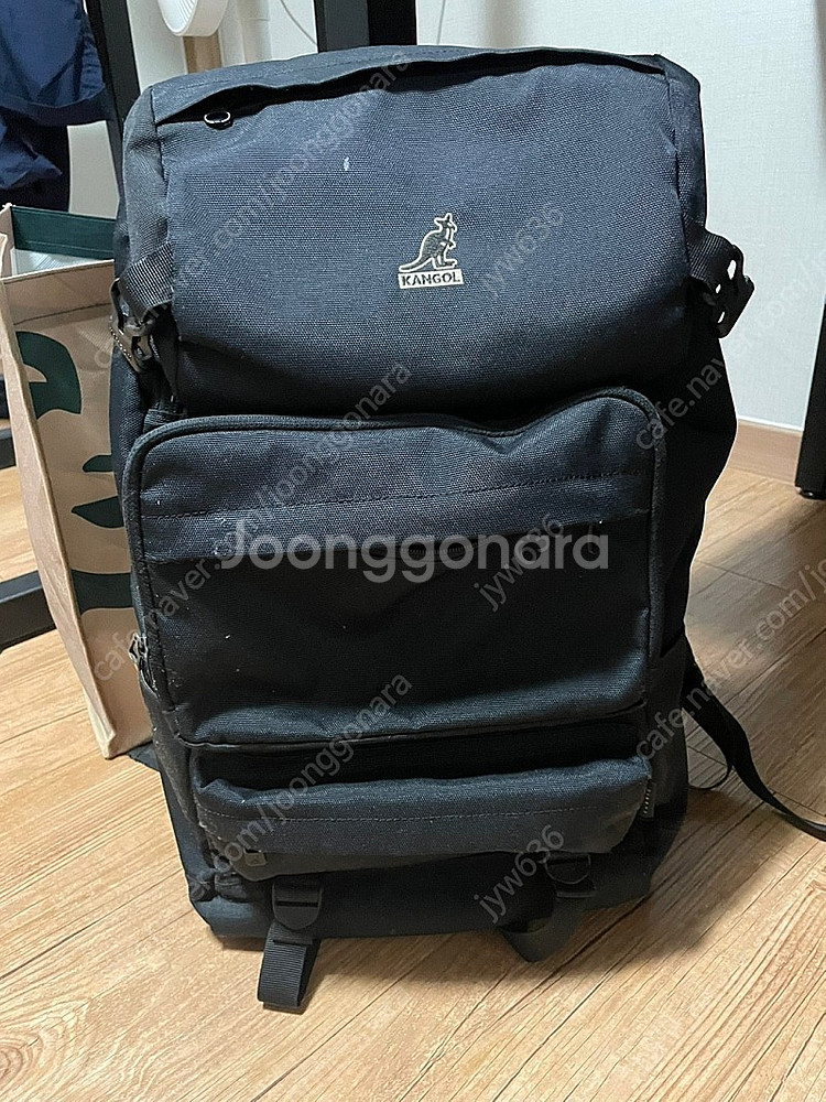 캉골 백팩 판매 합니다.--0