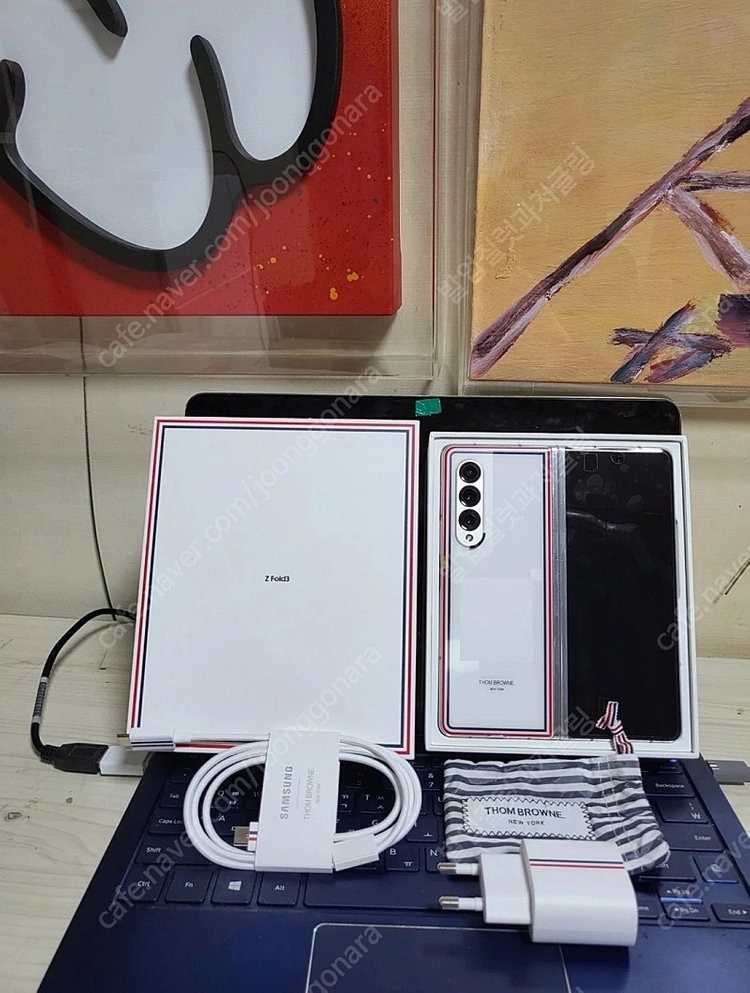 삼성 갤럭시 Z 폴드 3 톰브라운 에디션 휴대폰 단품 이미지