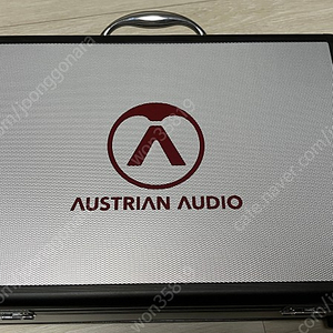 Austrian Audio OC18 판매합니다