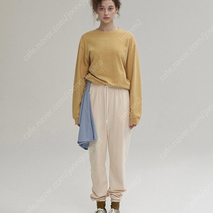 스무드무드 Classic Jogger Cream short 판매합니다(새제품)