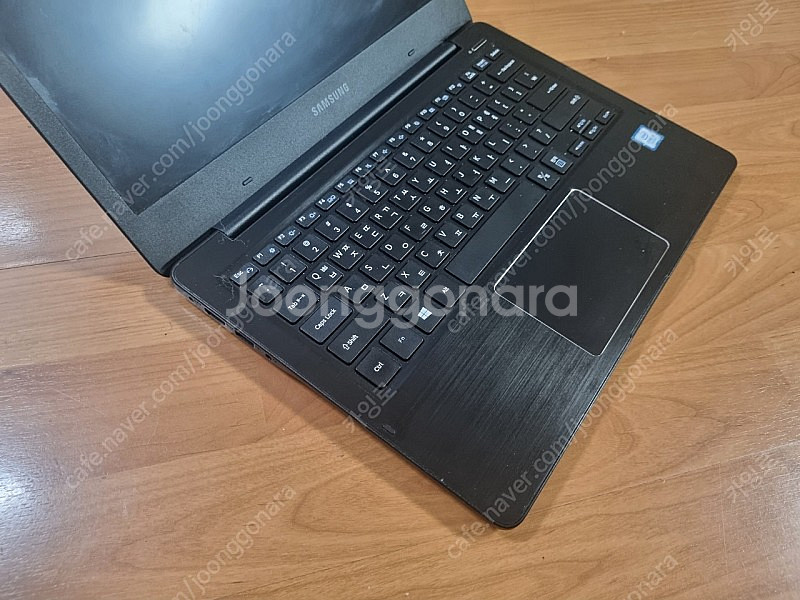 삼성노트북 13인치 상태A i5 ram8 무게1.4kg...--2